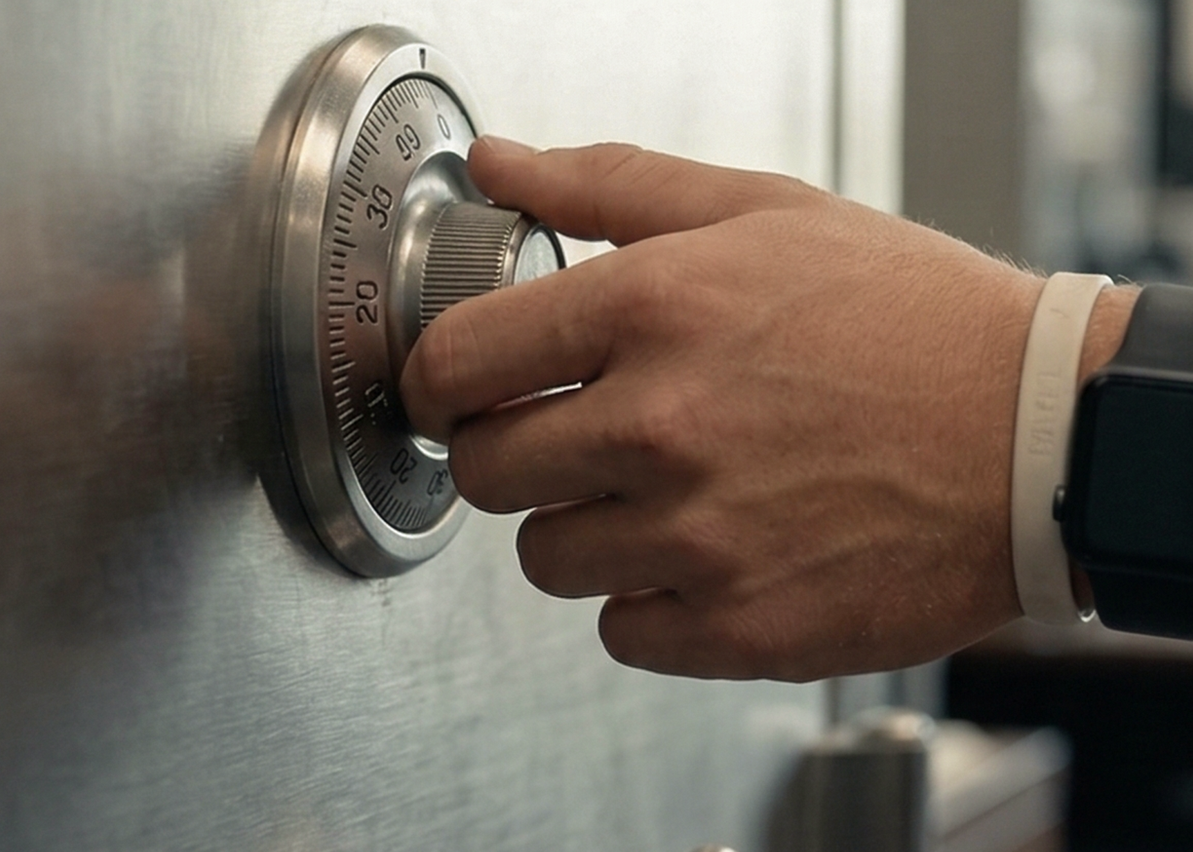Fixing a combination lock